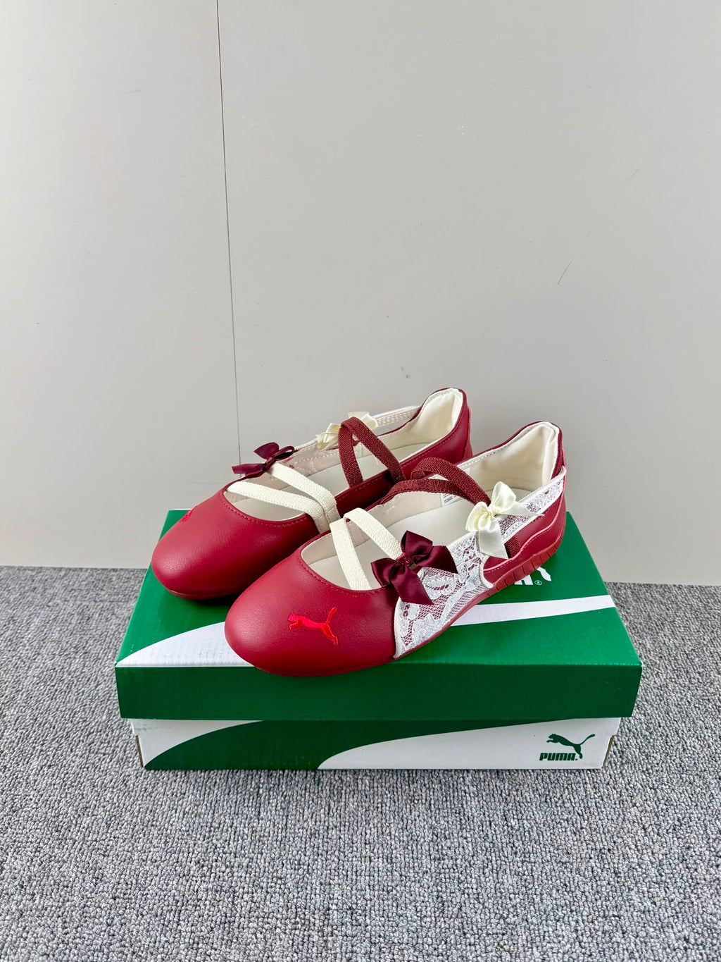 Ladies brand shoes