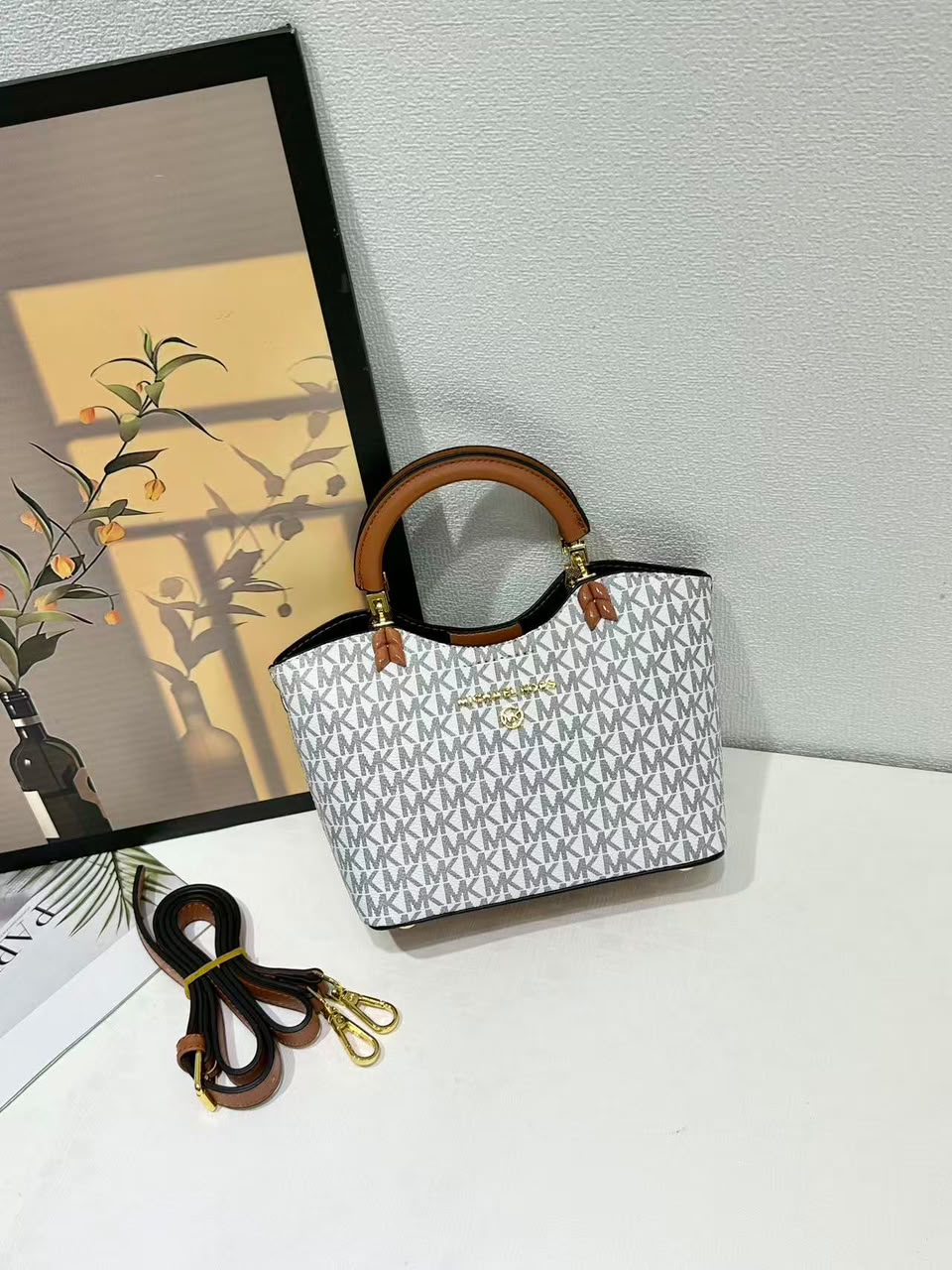 Brand  ladies  bag