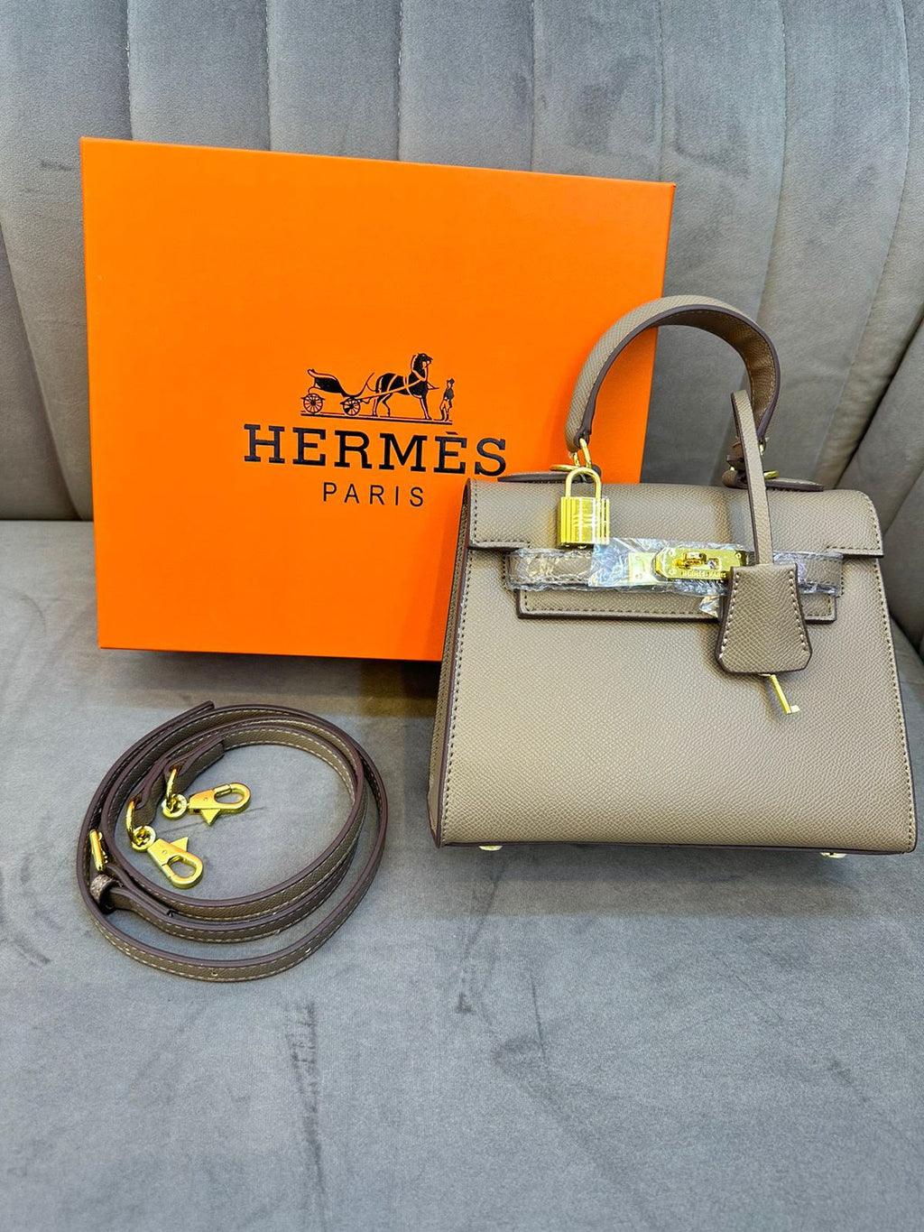 Brand  ladies  bag