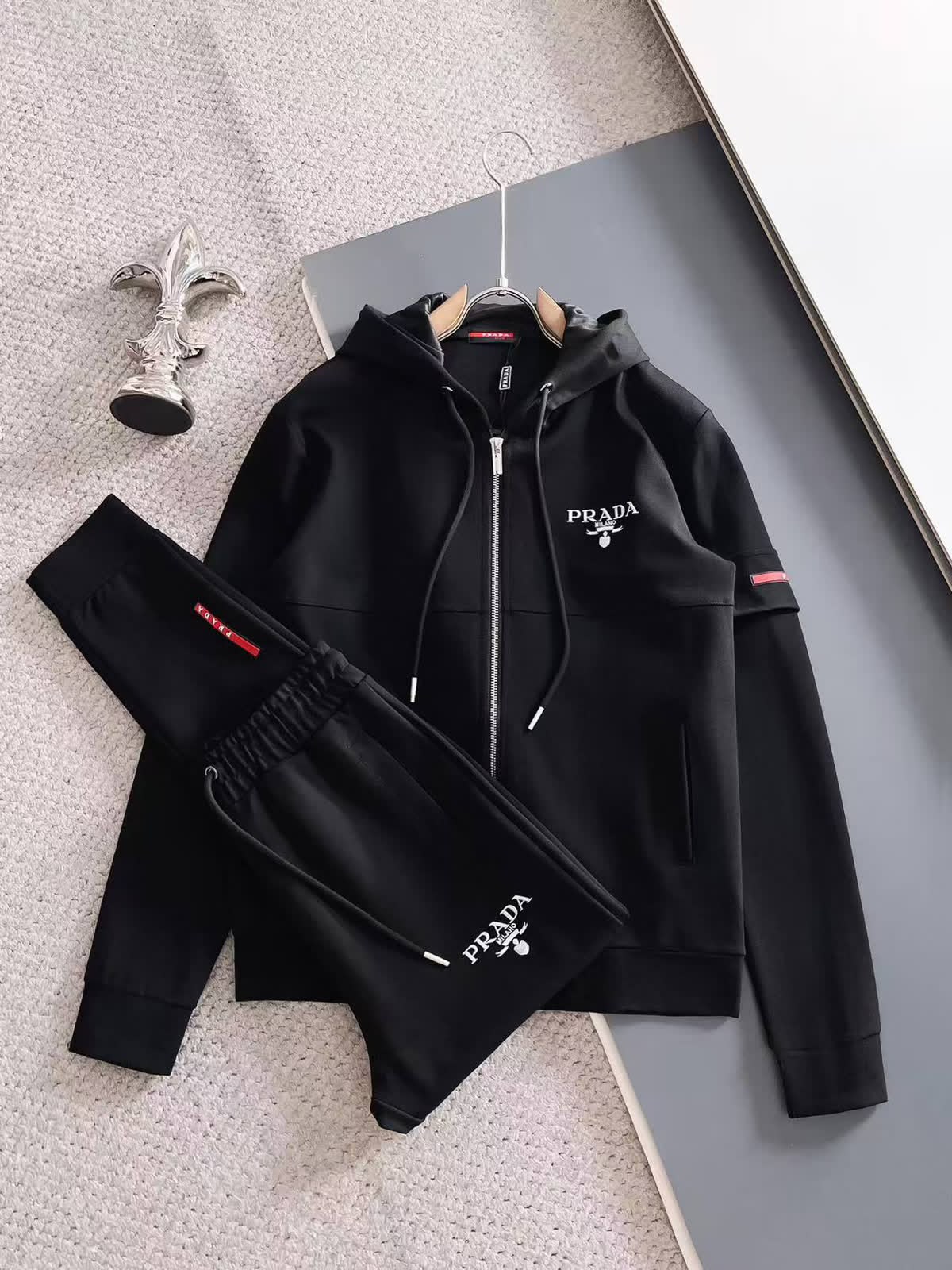 Brand cloth