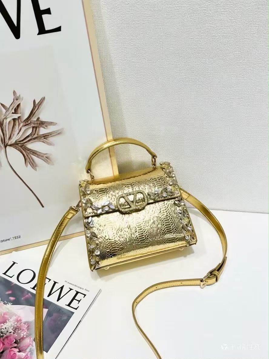 Brand  ladies  bag