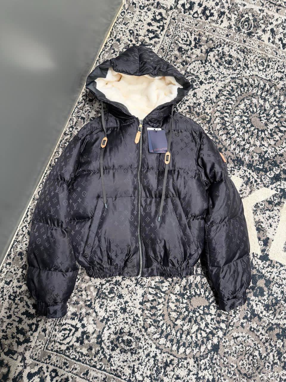 Brand cloth