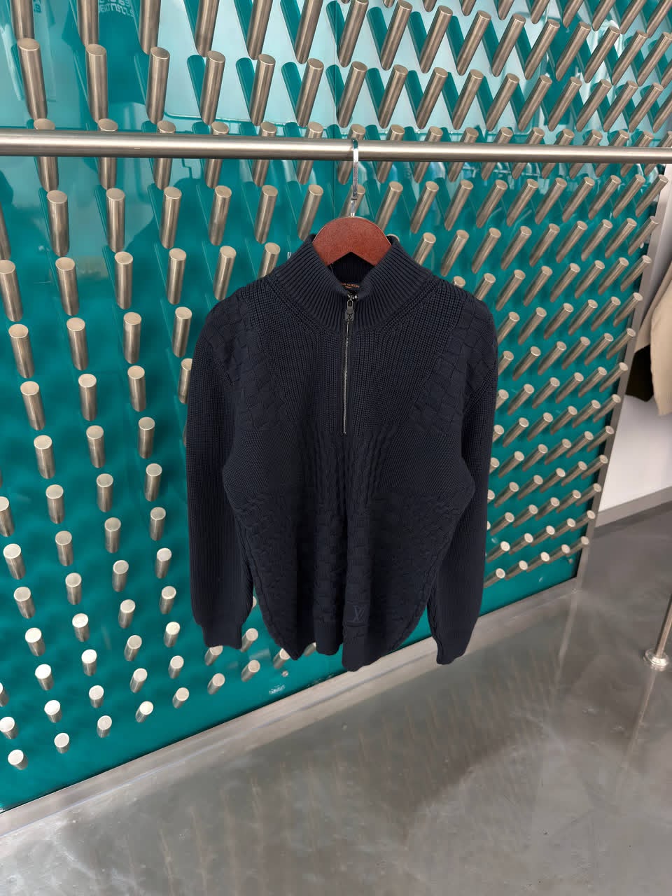 Brand cloth