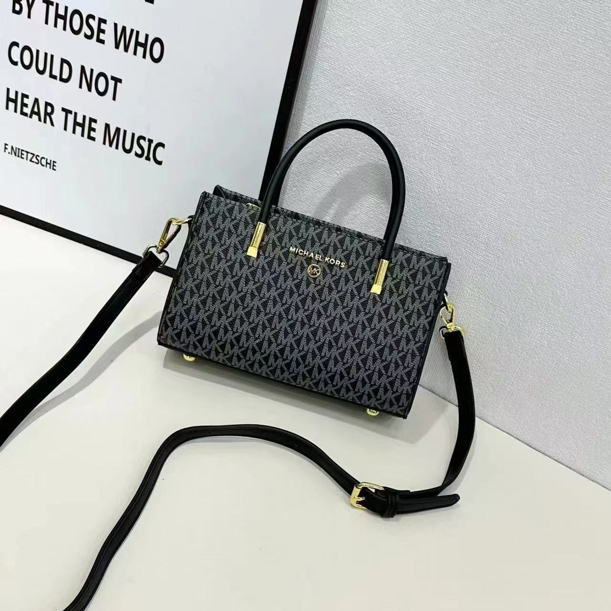 Brand  ladies  bag