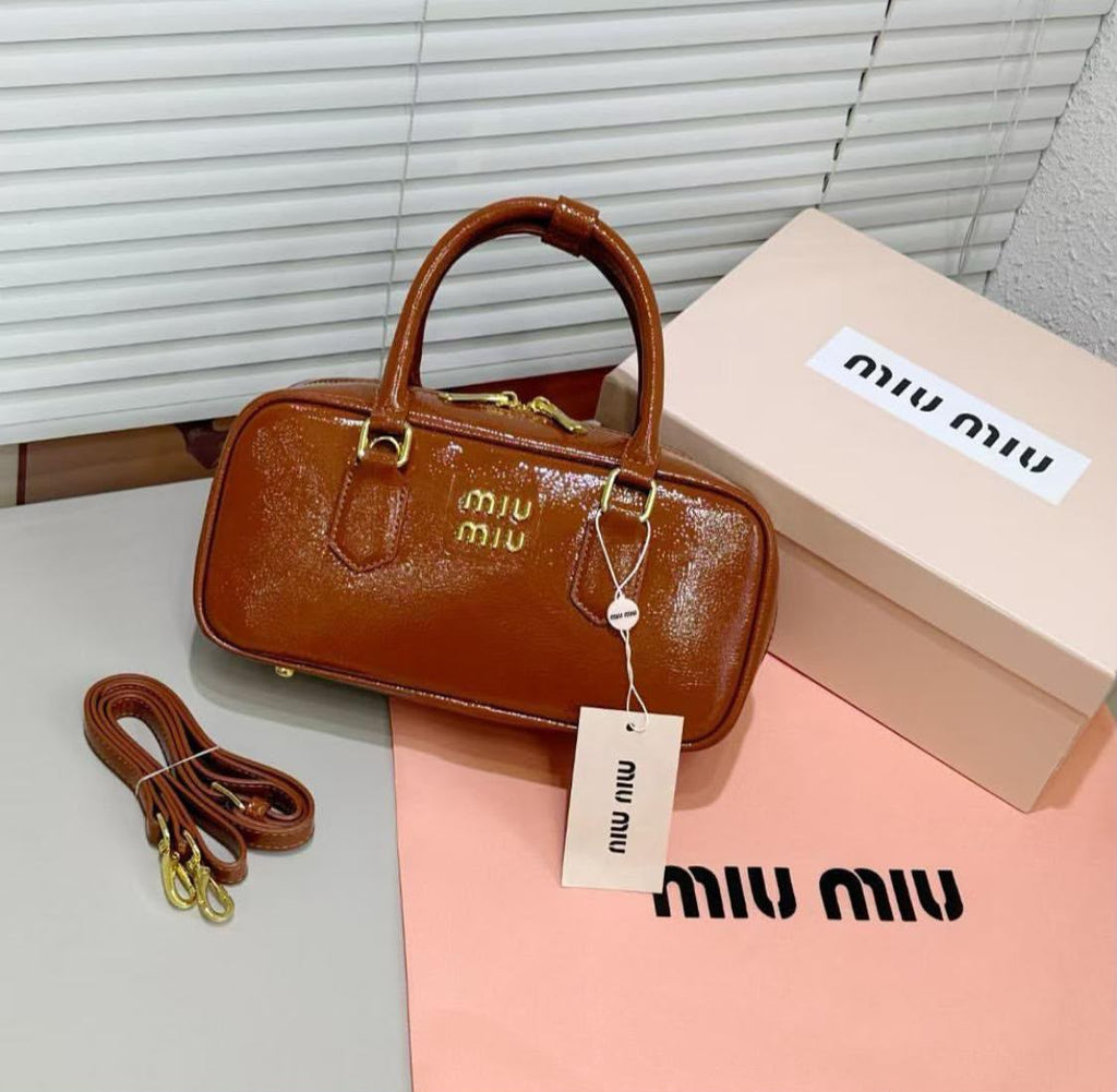 Brand  ladies  bag