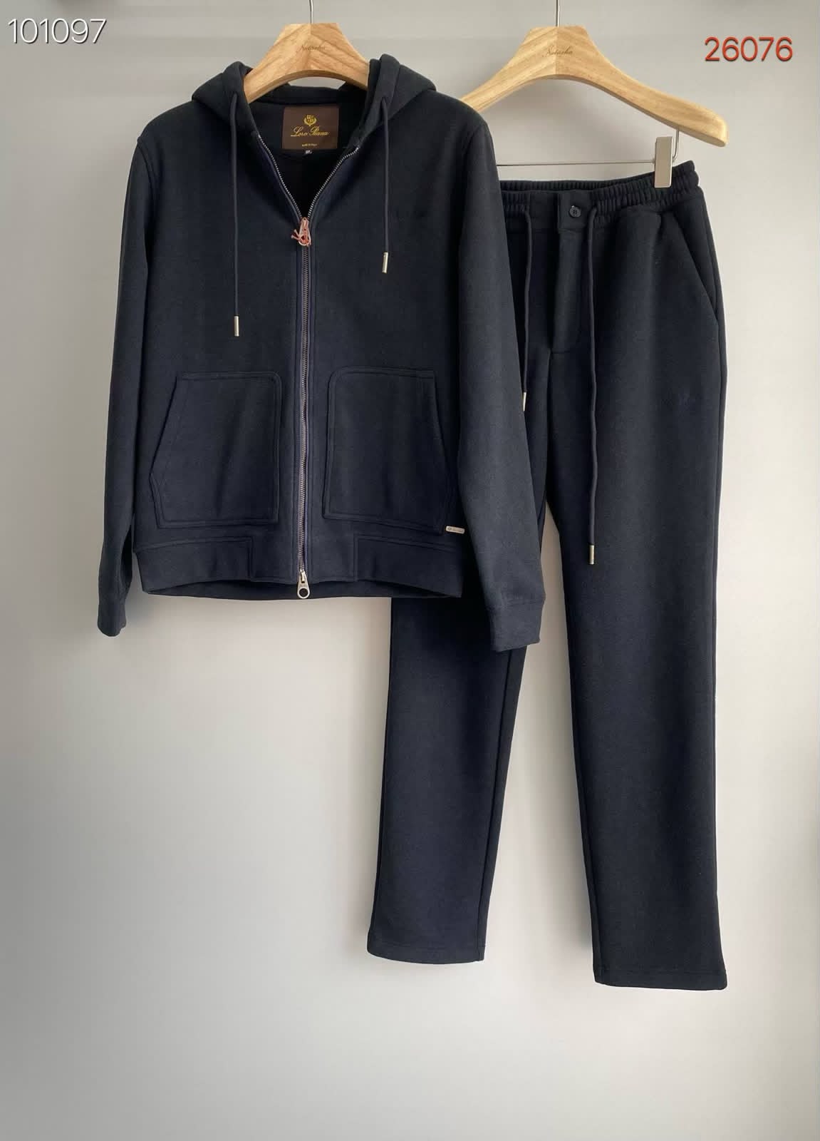 Brand cloth