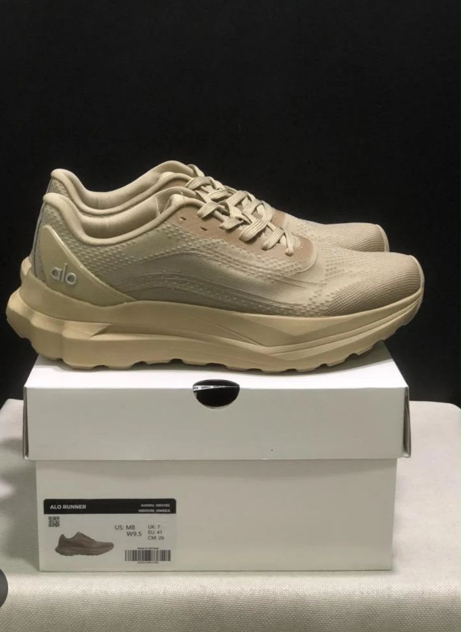 Ladies brand shoes
