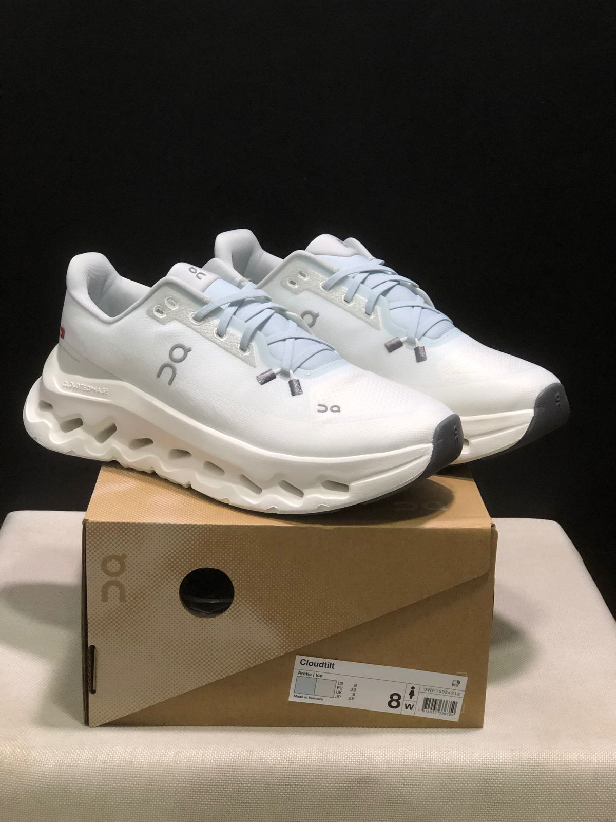 Brand  shoes
