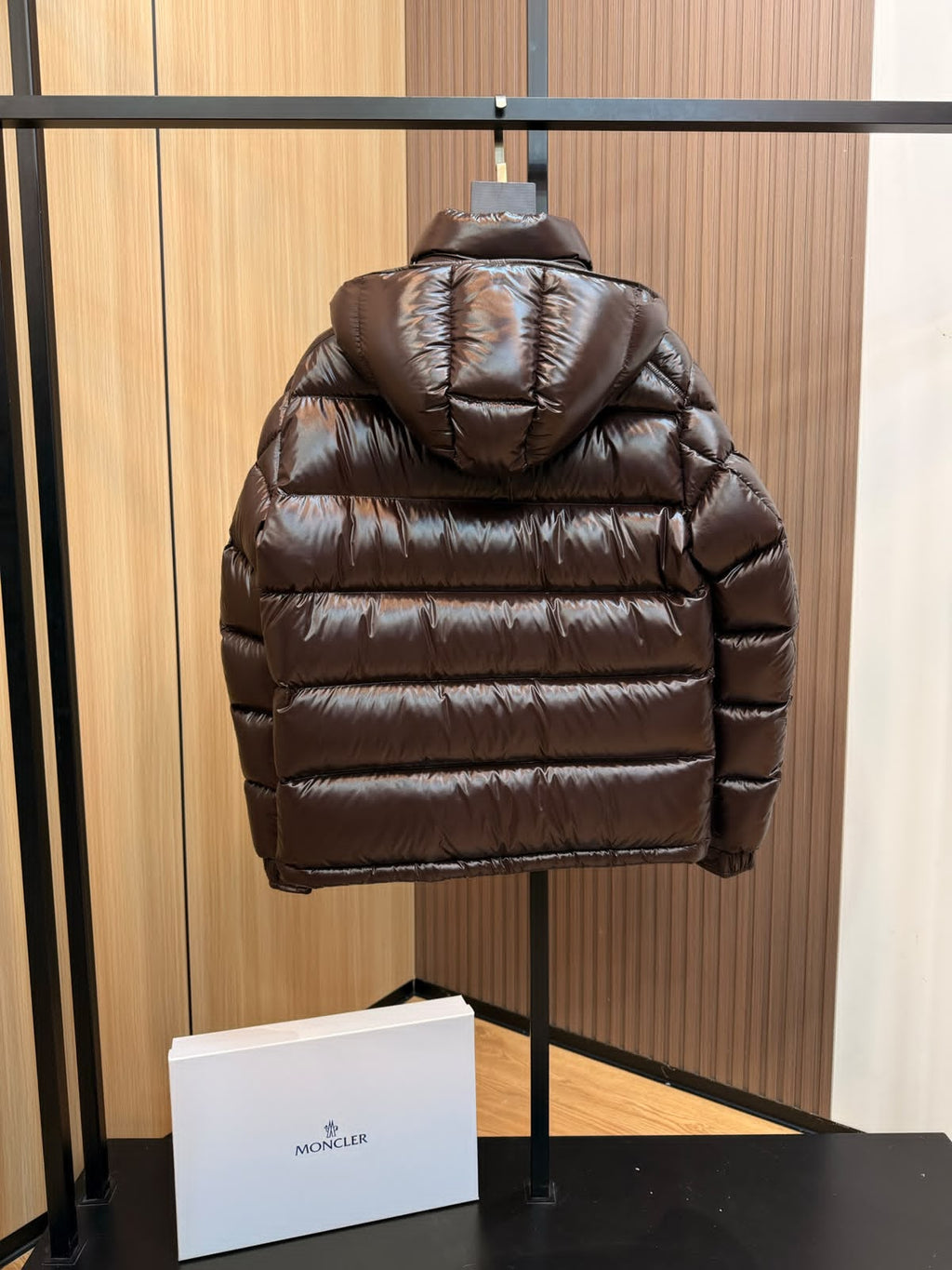 Brand cloth