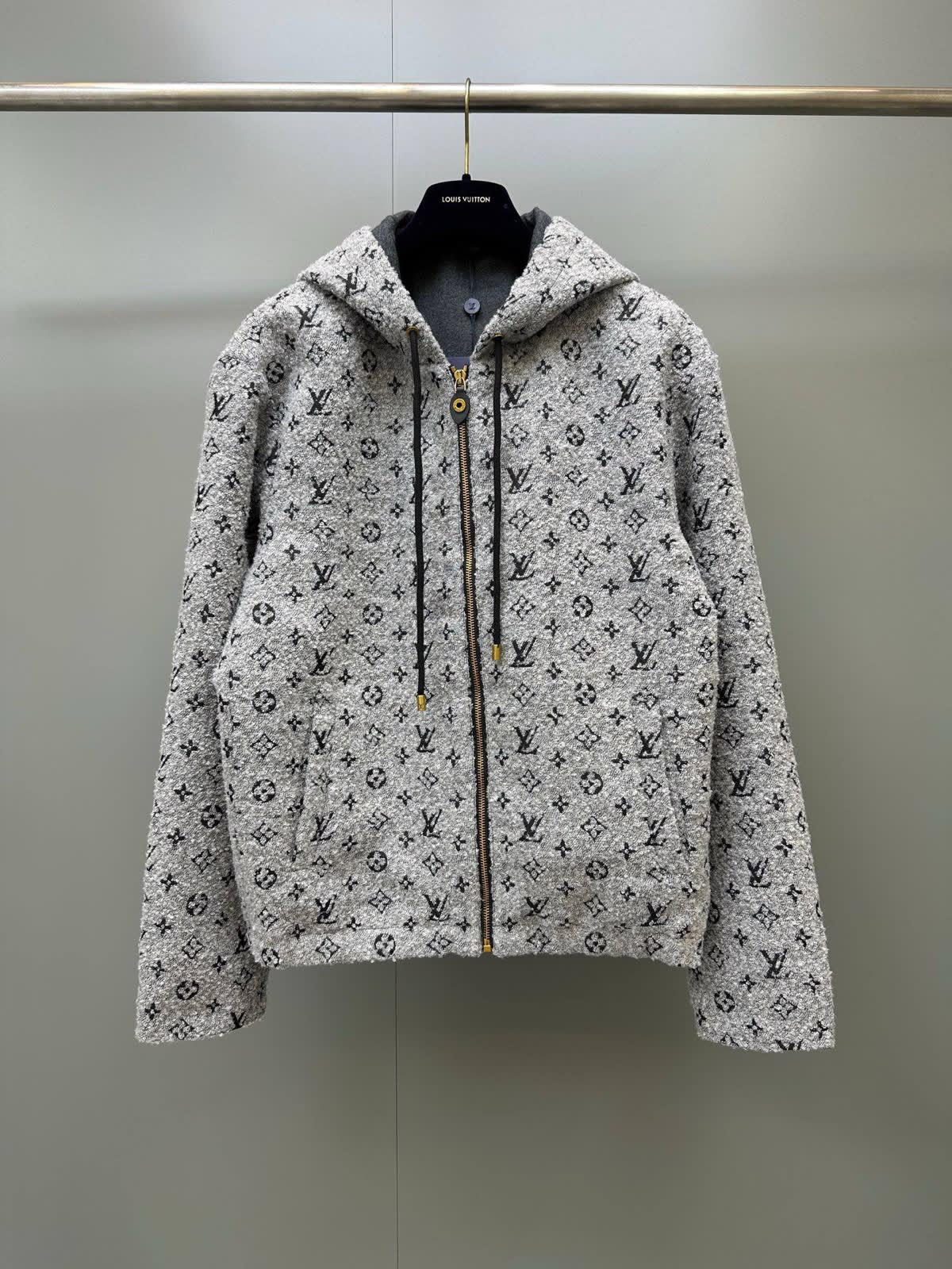 Brand cloth